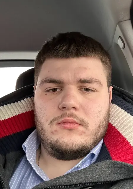 Я Андрей, 23, из Санкт-Петербурга, ищу знакомство для общения