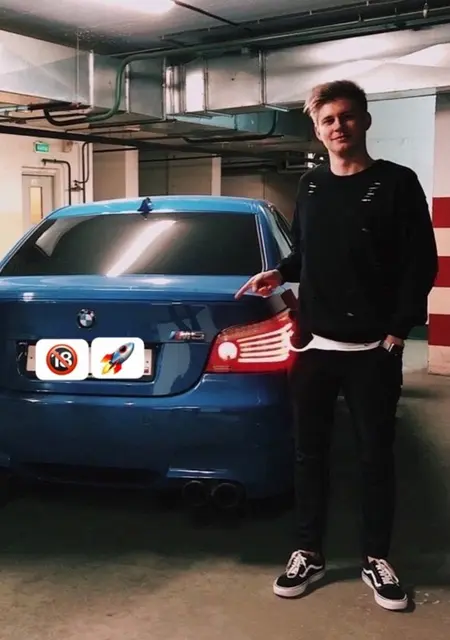 Maxim из Москвы, ищу на сайте знакомства на одну ночь