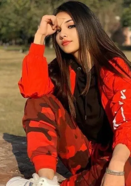 Я Егор, 20, из Луховиц, ищу знакомства без обязательств