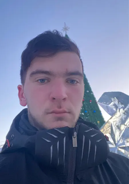 Георгий из Каменска-Уральского, мне 19, познакомлюсь для вирта