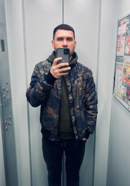 Илья из Сарапула, мне 35, познакомлюсь для приятного времяпровождения