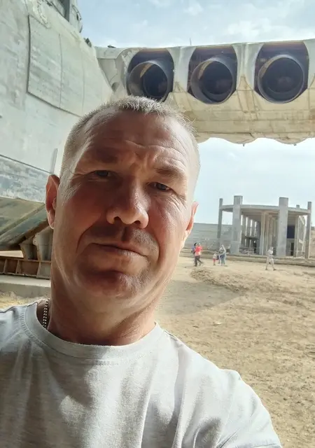 Я Алексей, 49, знакомлюсь для открытые отношения в Махачкале