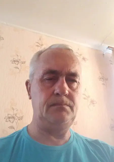 Володя из Нурлата, ищу на сайте общение