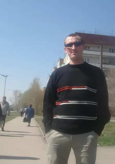 Я Aleksiy, 43, знакомлюсь без обязательств в Магадане