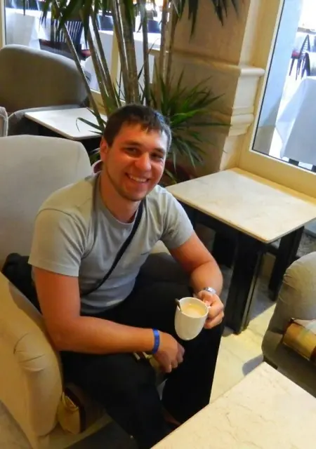 Я Михаил, 35, знакомлюсь без обязательств в Мончегорске