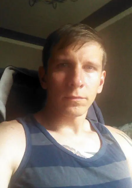 Я Максим, 42, из Нерюнгри, ищу знакомства без обязательств