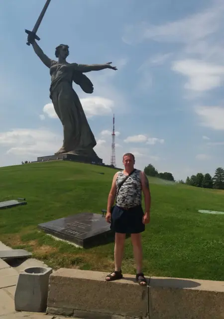 Я Егор, 41, знакомлюсь без обязательств в Томске