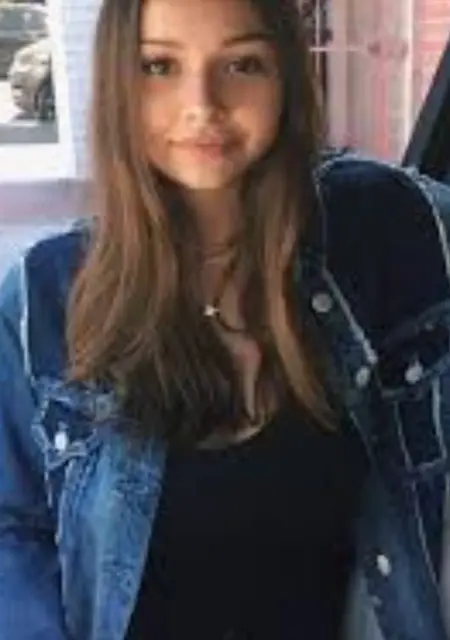 Я Катя, 25, из Ливен, ищу знакомства без обязательств