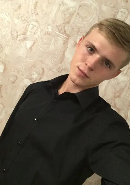 Сергей из Саратова, мне 24, познакомлюсь для дружбы