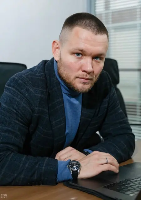 Я Денис, 33, из Сургута, ищу знакомства на одну ночь