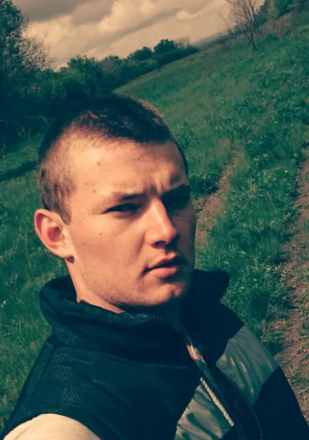 Александр из Тамани, ищу на сайте знакомства без обязательств