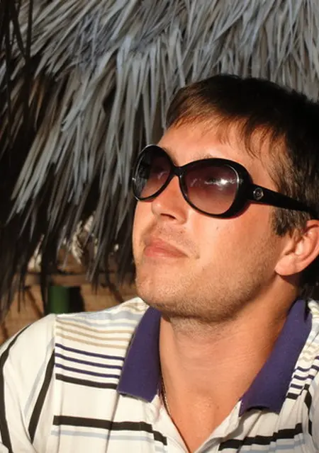 Алексей из Мытищ, мне 41, познакомлюсь на одну ночь