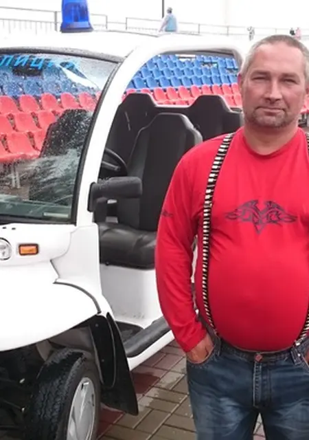 Игорь из Котласа, ищу на сайте знакомства на одну ночь