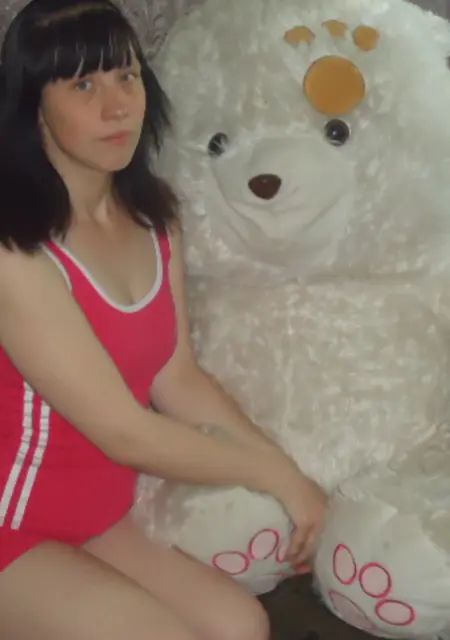 Оксана из Анжеро-Судженска, мне 28, познакомлюсь для постоянных отношений