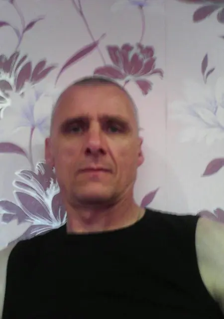 Геныч из Батайска, ищу на сайте знакомства на одну ночь