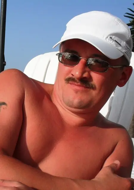 Я Андрей, 50, знакомлюсь на одну ночь в Петрозаводске