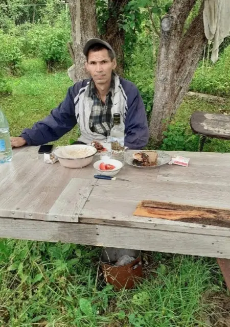 Я Степан, 50, из Санкт-Петербурга, ищу знакомство для постоянных отношений