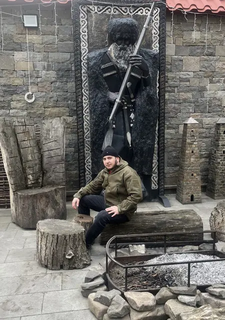 А Д А М из Каспийска, мне 34, познакомлюсь без обязательств