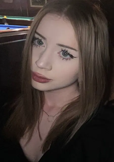 Полина из Москвы, ищу на сайте общение