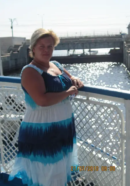 Я Ольга, 45, из Самары, ищу знакомства без обязательств