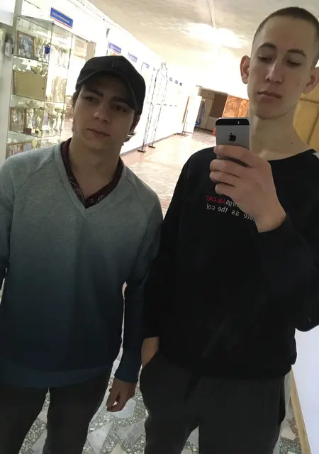 Dmitriy из Россоши, мне 23, познакомлюсь без обязательств