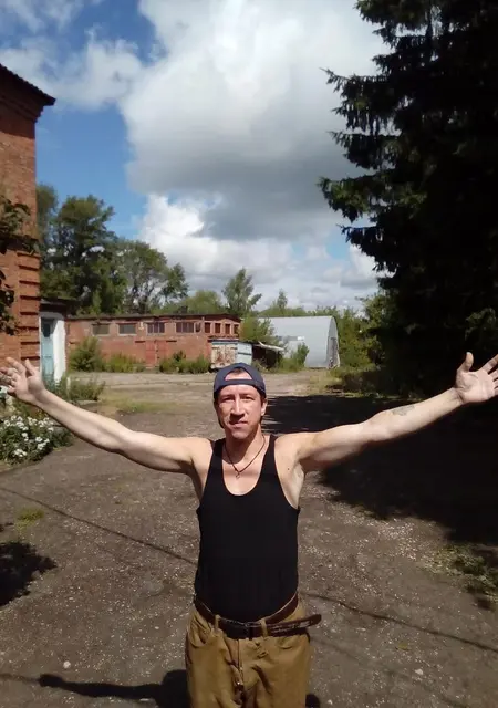 Я Кирилл, 45, из Тулы, ищу знакомства на одну ночь