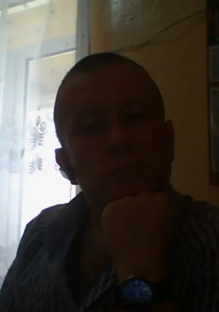 Антон из Боровска, мне 40, познакомлюсь на одну ночь