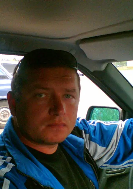 Я Андрей, 52, из Рязани, ищу знакомство для постоянных отношений