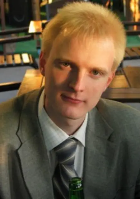 Александр из Железнодорожного, ищу на сайте знакомства без обязательств