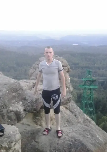 Я Джон, 35, из Армавира, ищу знакомства без обязательств