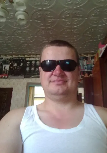 Вячеслав из Новошахтинска, мне 41, познакомлюсь на одну ночь