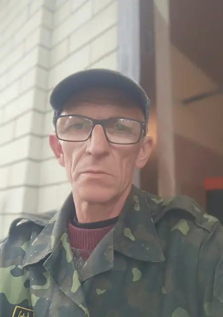 Александр з Києва, мені 54 років, познайомлюсь на одну ніч