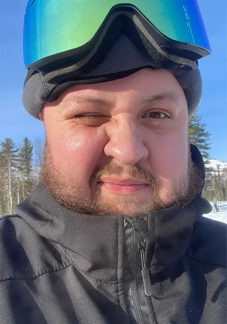 Виталий из Ленинска-Кузнецкого, мне 31, познакомлюсь для вирта