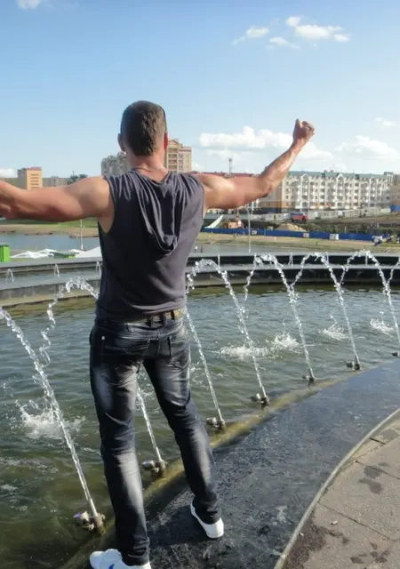 Алекс из Сарова, мне 35, познакомлюсь для приятного времяпровождения