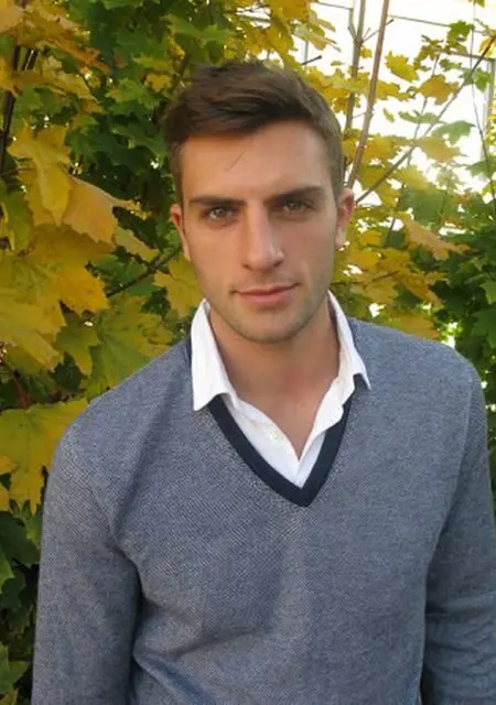 Илья из Москвы, мне 20, познакомлюсь на одну ночь