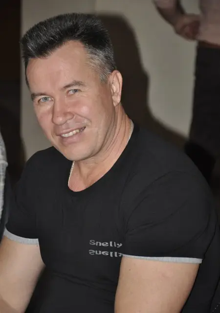 Я Андрей, 60, знакомлюсь без обязательств в Ростове-на-Дону