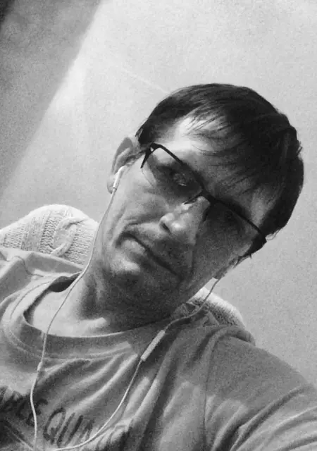 Вадим из Калуги, мне 50, познакомлюсь для приятного времяпровождения