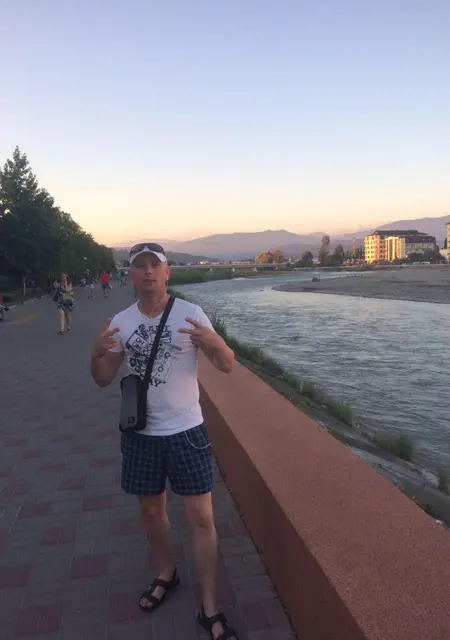 Я Сергей, 25, из Тосно, ищу знакомство для дружбы