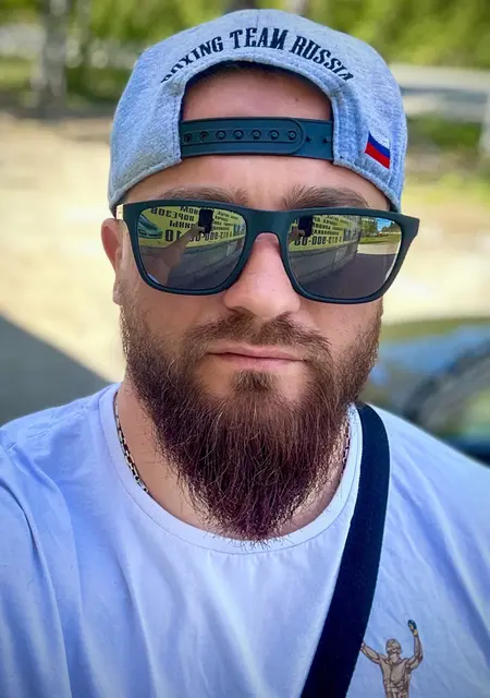 Camry из Москвы, мне 31, познакомлюсь на одну ночь