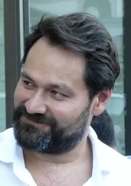 Илья из Нижнего Новгорода, мне 52, познакомлюсь для приятного времяпровождения