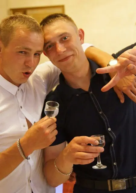 Павел из Клинцов, ищу на сайте общение