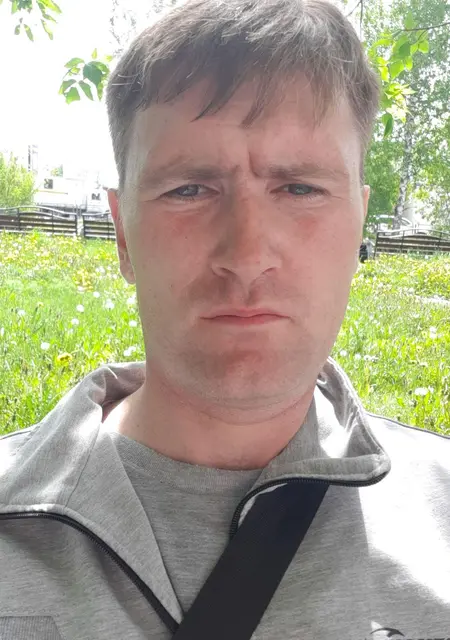 Андрей из Томска, ищу на сайте знакомства без обязательств