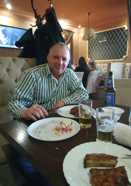 Олег из Самары, мне 52, познакомлюсь для общения