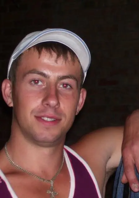 Я Саня, 37, знакомлюсь без обязательств в Гукове