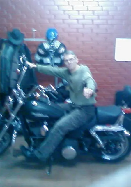 Я Alexey, 63, из Климовска, ищу знакомства без обязательств