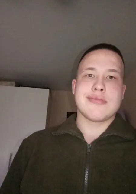 Я Ваня, 27, знакомлюсь для приятного времяпровождения в Чебоксарах