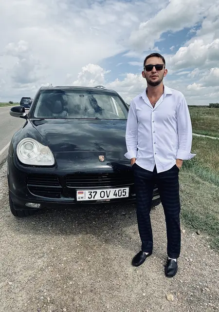 Я Ашот, 24, знакомлюсь без обязательств в Барнауле