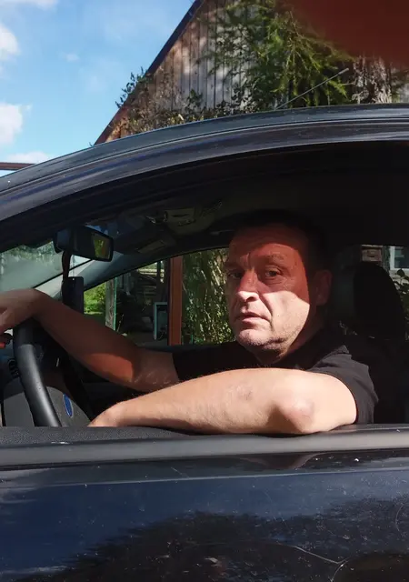 Миша из Твери, мне 55, познакомлюсь без обязательств