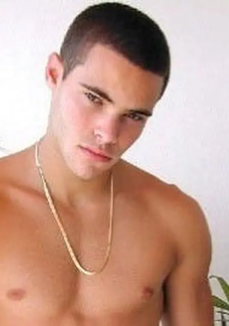 Саша из Славянска-на-Кубани, ищу на сайте знакомства на одну ночь