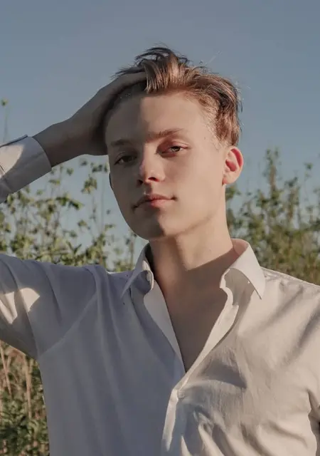 Александр из Казани, мне 20, познакомлюсь на одну ночь